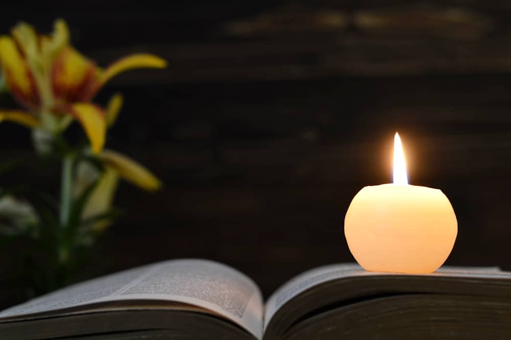 Candle-Bible